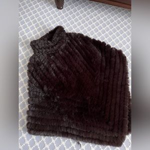 J McLaughlin faux fur cape
